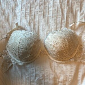 Victoria’s Secret push up bra (worn once)